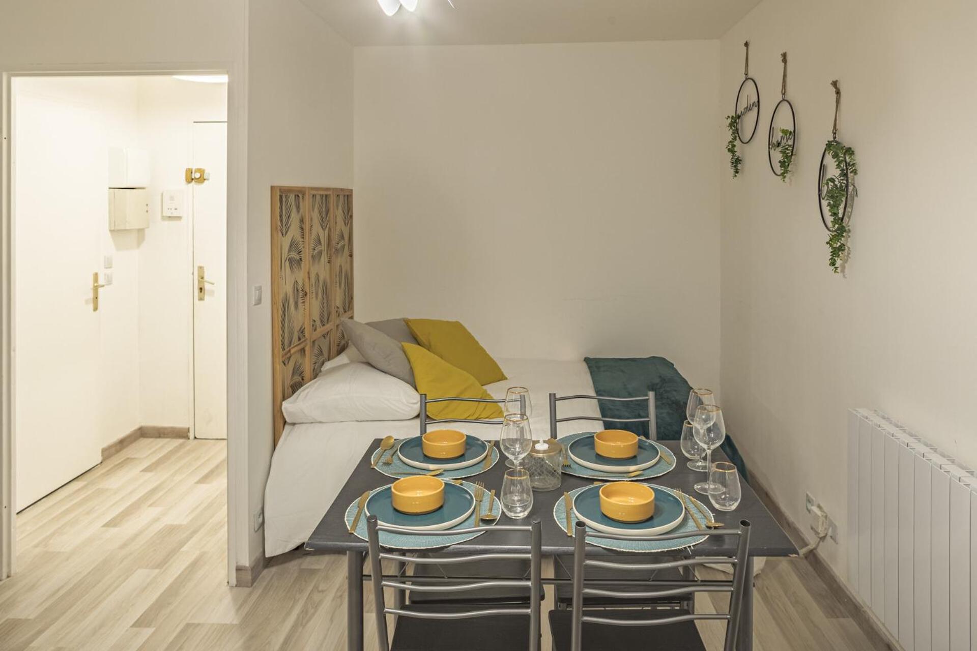 Julia Home, Madamedemconciergerie Реймс Экстерьер фото