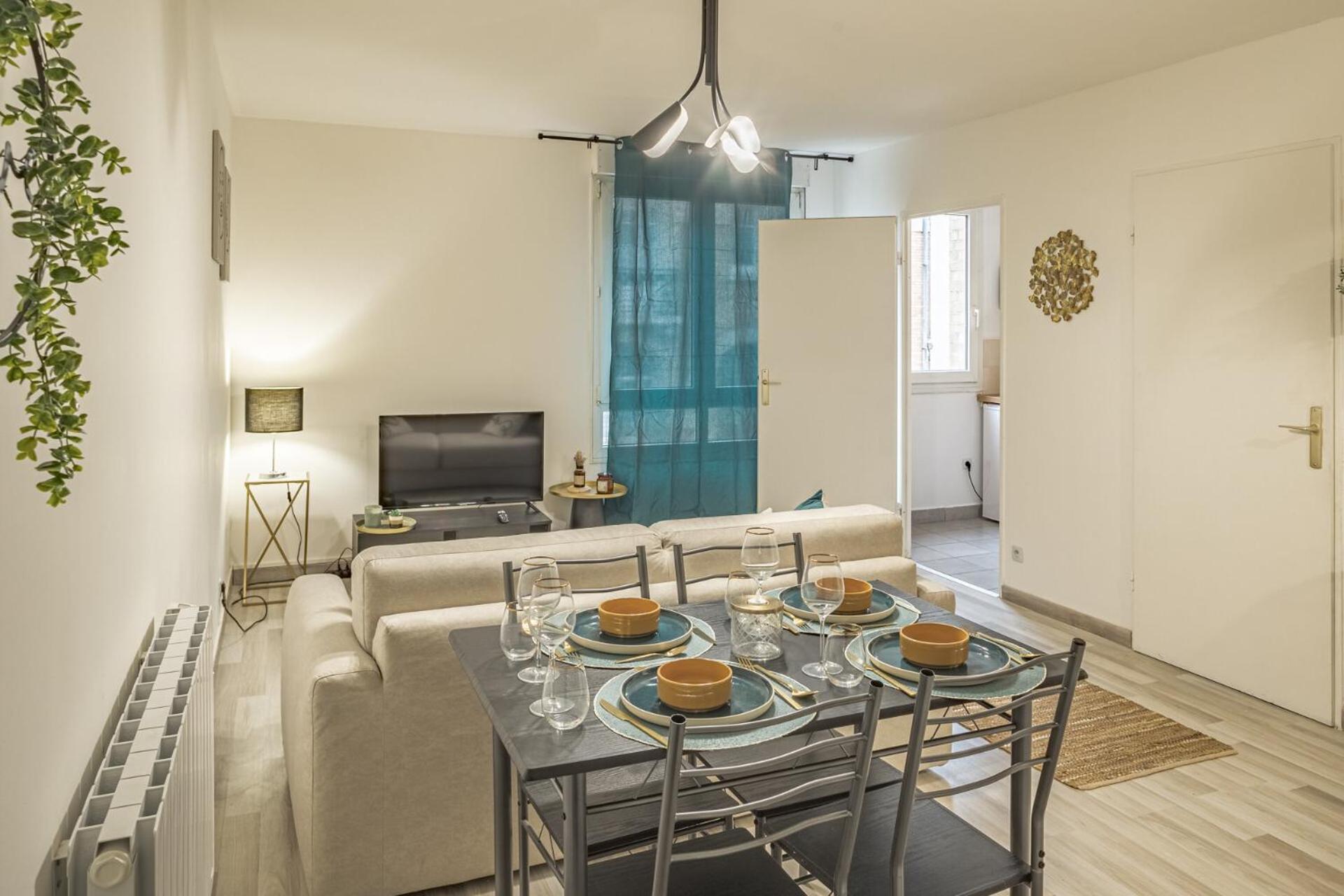 Julia Home, Madamedemconciergerie Реймс Экстерьер фото